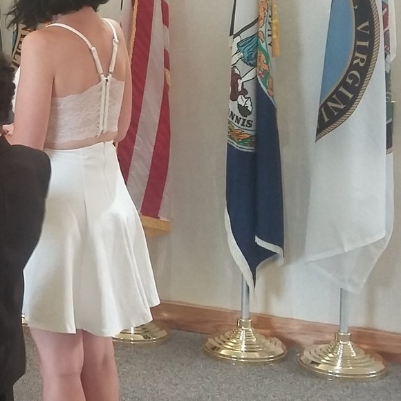 Gorgeous white dress - Picture 4 of 5